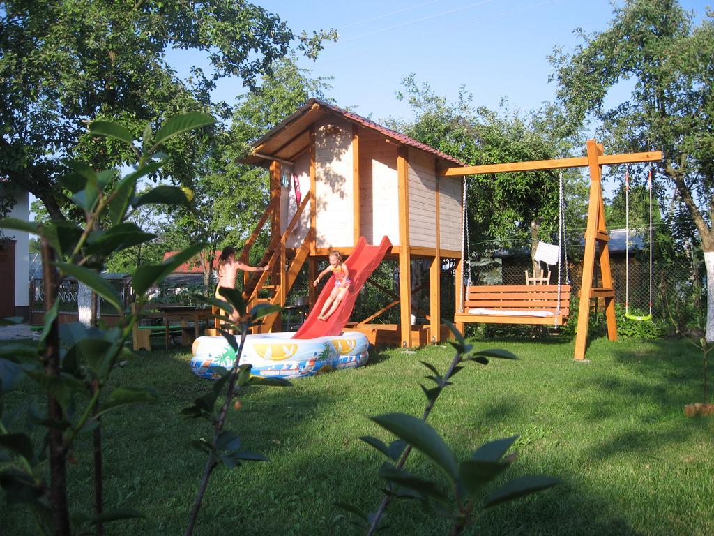 Pokoje I Domki Nad Kanalem Bystrym Apartment Augustow Exterior photo